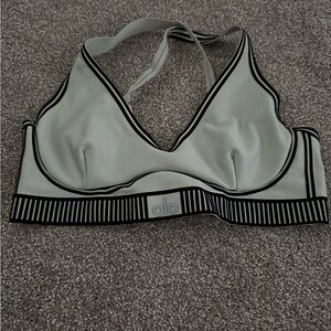 ALO Yoga Women's Sports Bra